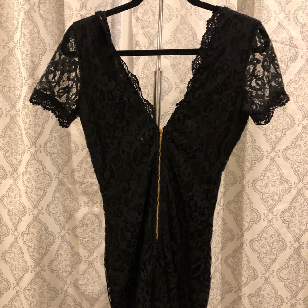 Lace mini body con dress